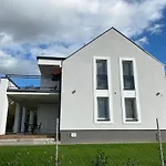 Vitorlás *