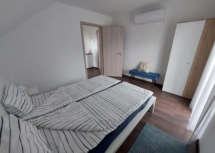 Vitorlás * Balatonszárszó